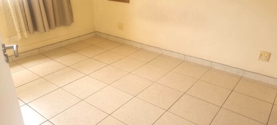 To Let 1 Bedroom Property for Rent in New Town Centre KwaZulu-Natal