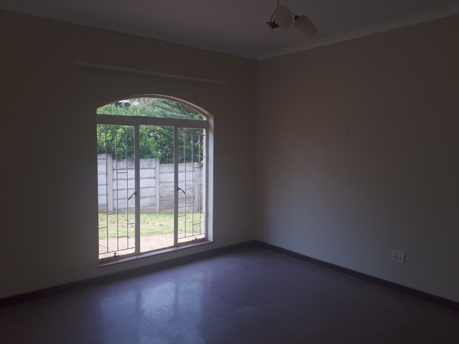 To Let 3 Bedroom Property for Rent in Sunnyridge KwaZulu-Natal