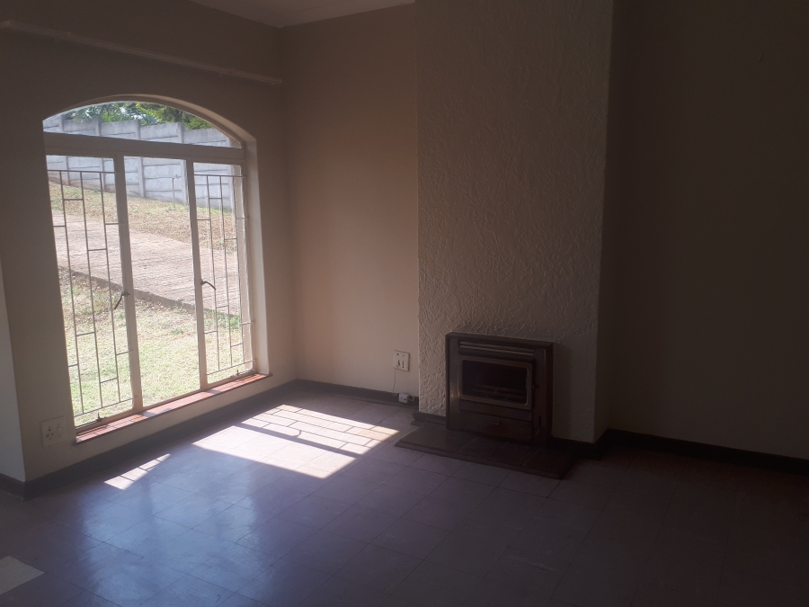 To Let 3 Bedroom Property for Rent in Sunnyridge KwaZulu-Natal