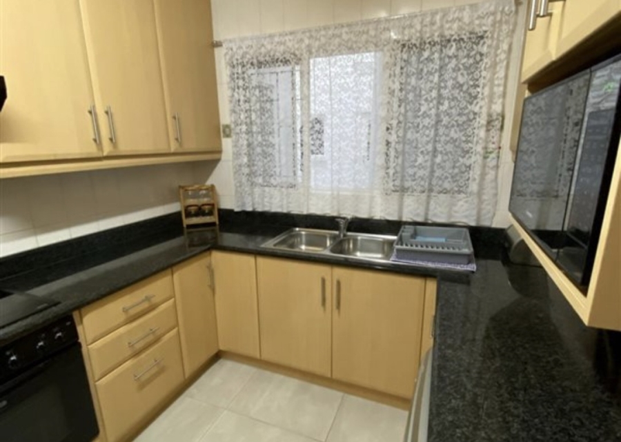 To Let 3 Bedroom Property for Rent in Umhlanga KwaZulu-Natal