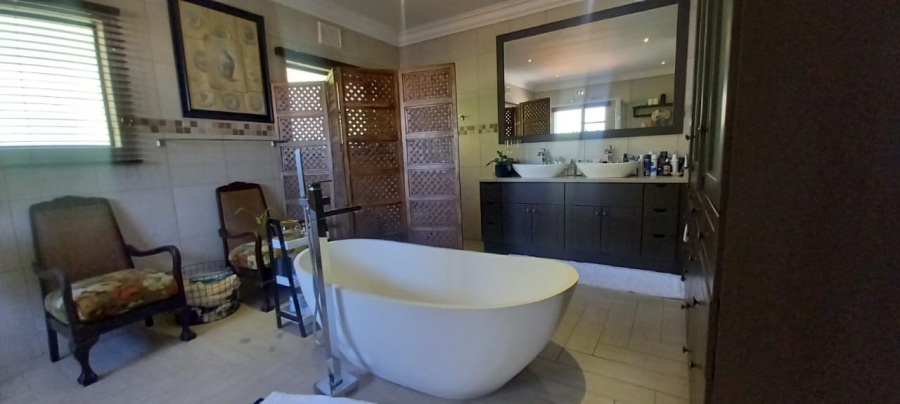 5 Bedroom Property for Sale in Glen Ashley KwaZulu-Natal