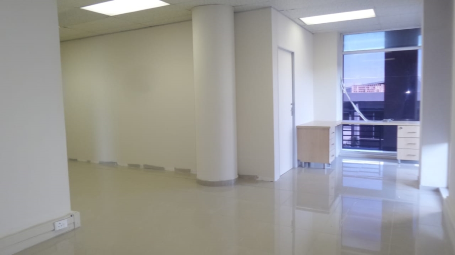 To Let commercial Property for Rent in Umhlanga Ridge KwaZulu-Natal