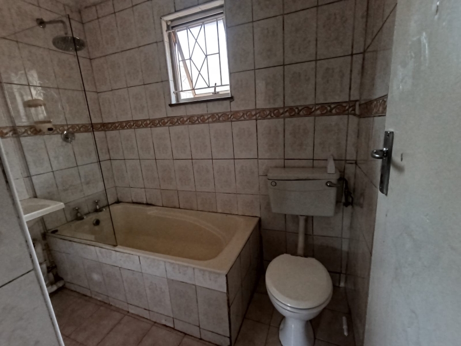 To Let 3 Bedroom Property for Rent in Newlands West KwaZulu-Natal