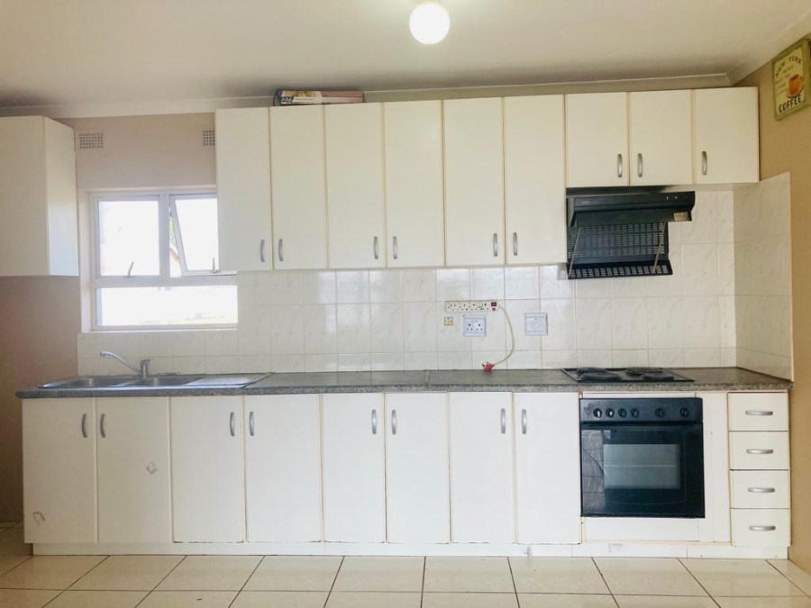 To Let 3 Bedroom Property for Rent in Bluff KwaZulu-Natal