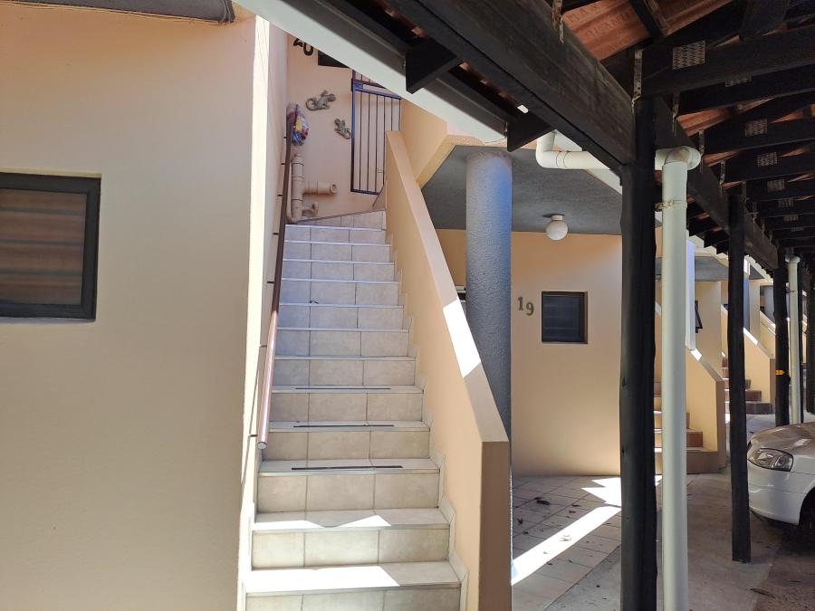 1 Bedroom Property for Sale in Uvongo Beach KwaZulu-Natal