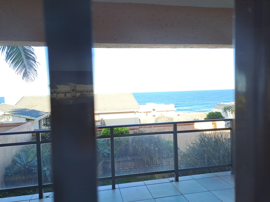 8 Bedroom Property for Sale in Manaba Beach KwaZulu-Natal