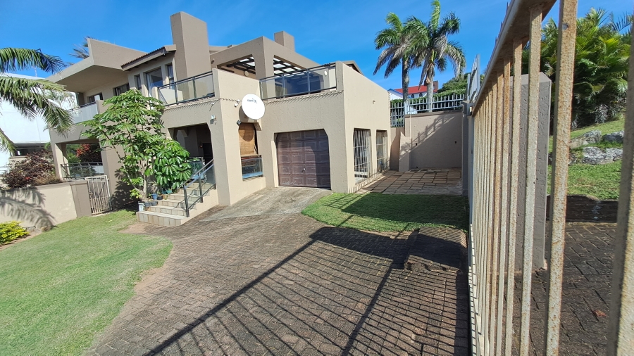 8 Bedroom Property for Sale in Manaba Beach KwaZulu-Natal