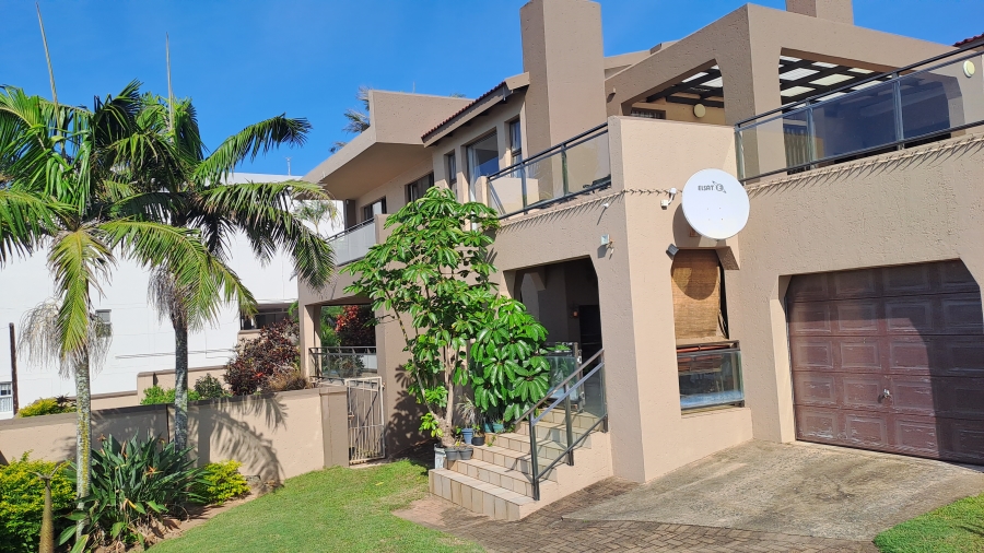 8 Bedroom Property for Sale in Manaba Beach KwaZulu-Natal