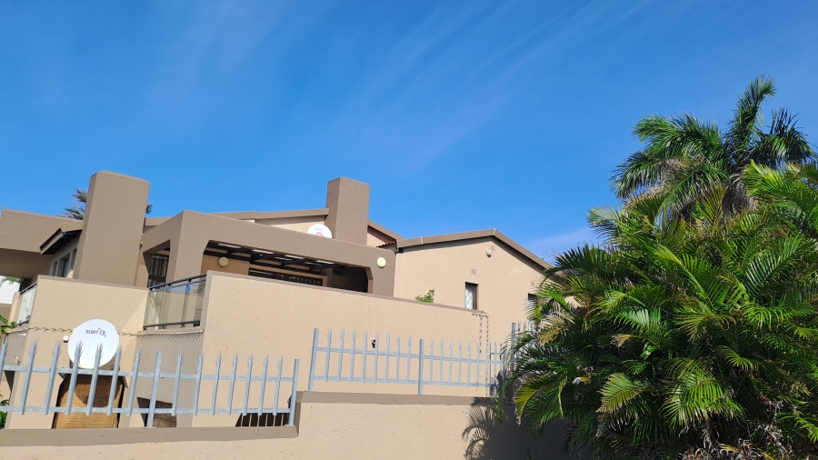 8 Bedroom Property for Sale in Manaba Beach KwaZulu-Natal