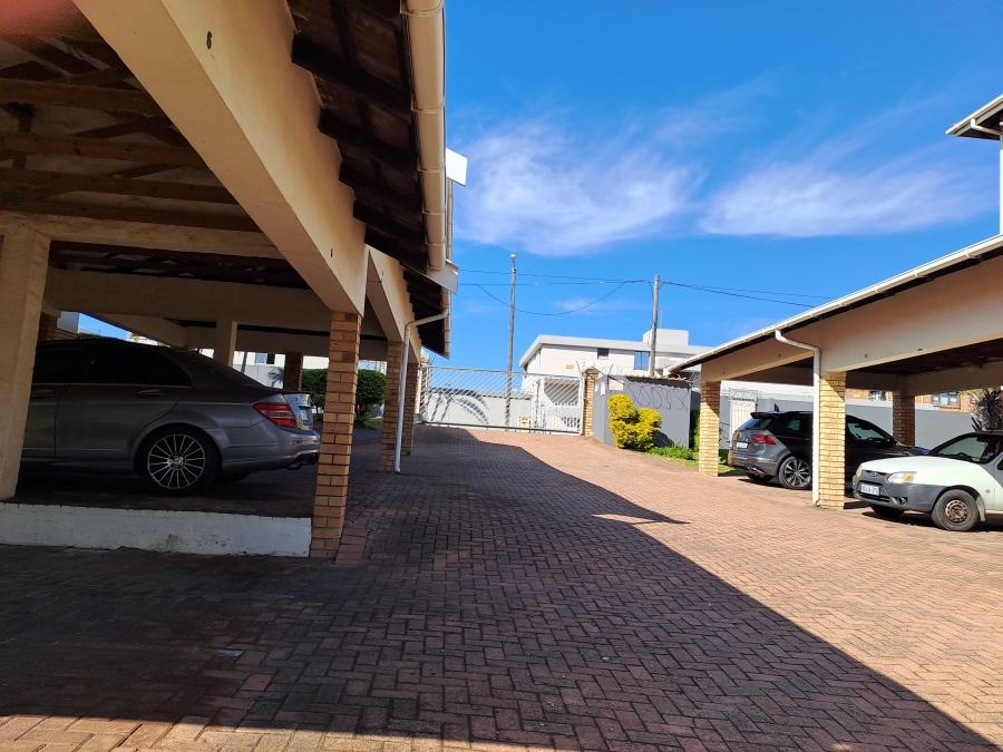 2 Bedroom Property for Sale in Manaba Beach KwaZulu-Natal