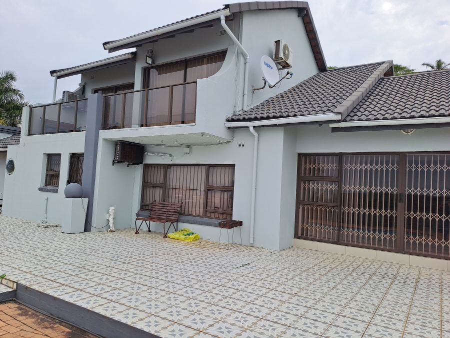 7 Bedroom Property for Sale in Margate KwaZulu-Natal