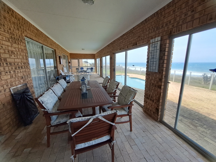 6 Bedroom Property for Sale in St Michaels On Sea KwaZulu-Natal