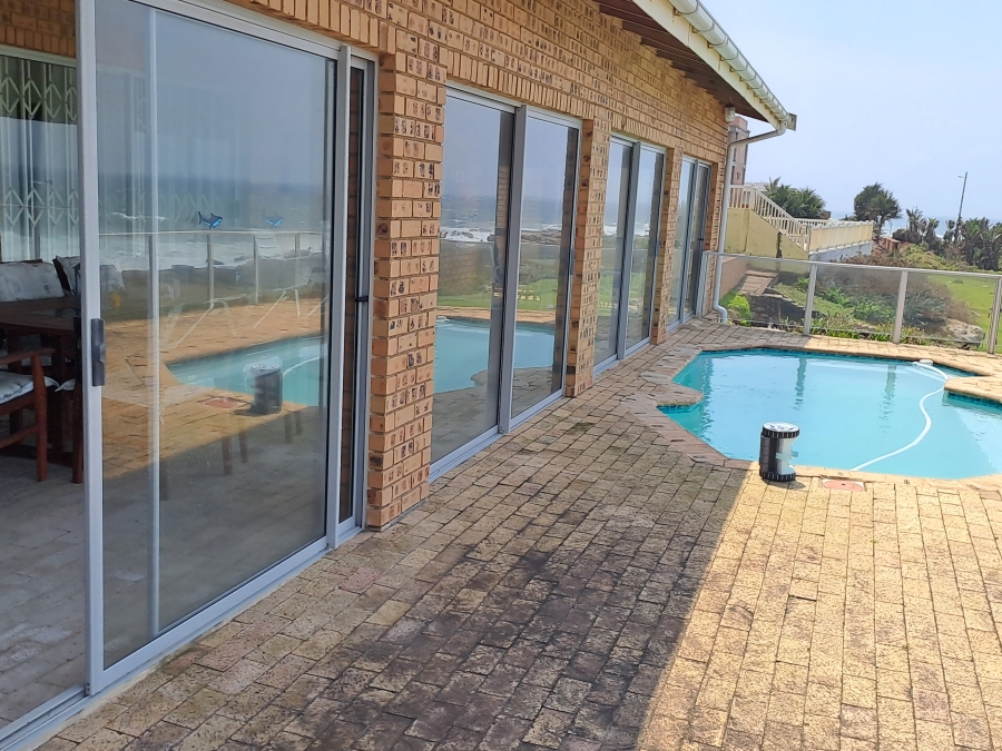 6 Bedroom Property for Sale in St Michaels On Sea KwaZulu-Natal