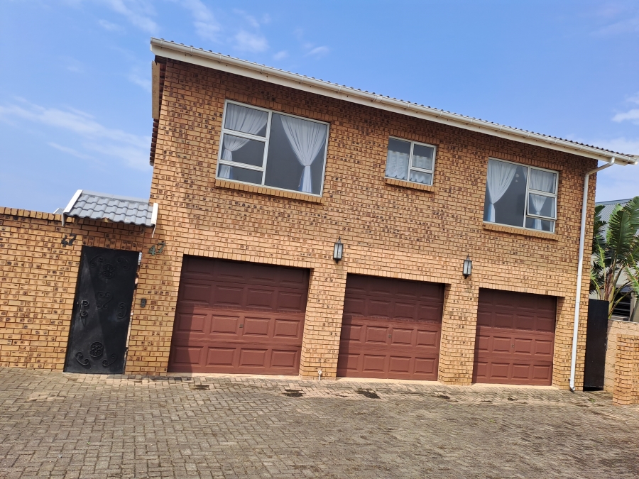 6 Bedroom Property for Sale in St Michaels On Sea KwaZulu-Natal