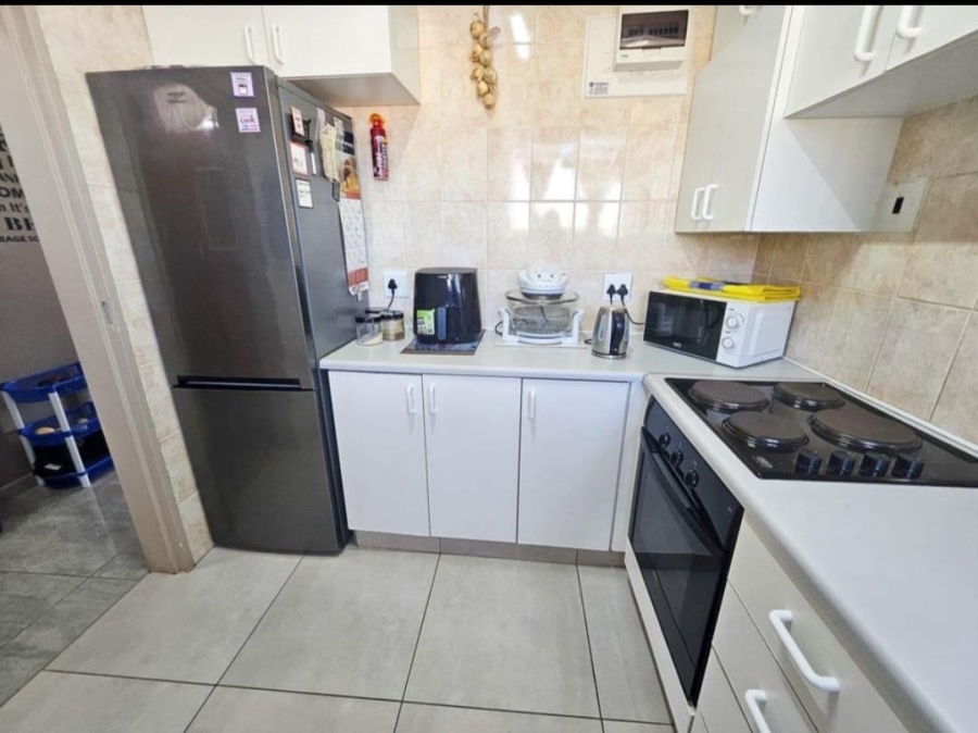 2 Bedroom Property for Sale in Amanzimtoti KwaZulu-Natal