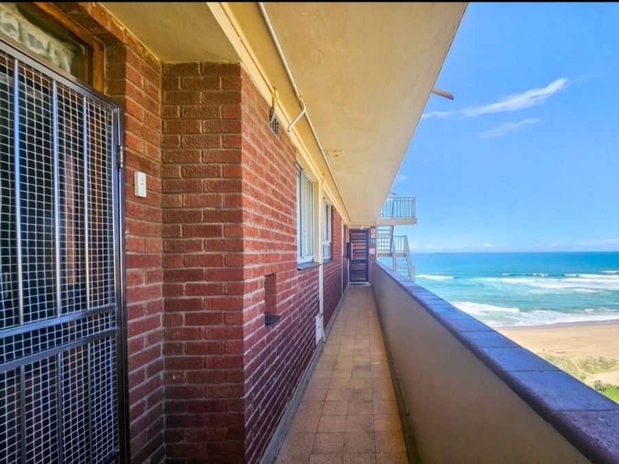 2 Bedroom Property for Sale in Amanzimtoti KwaZulu-Natal