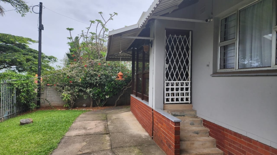 6 Bedroom Property for Sale in Grosvenor KwaZulu-Natal