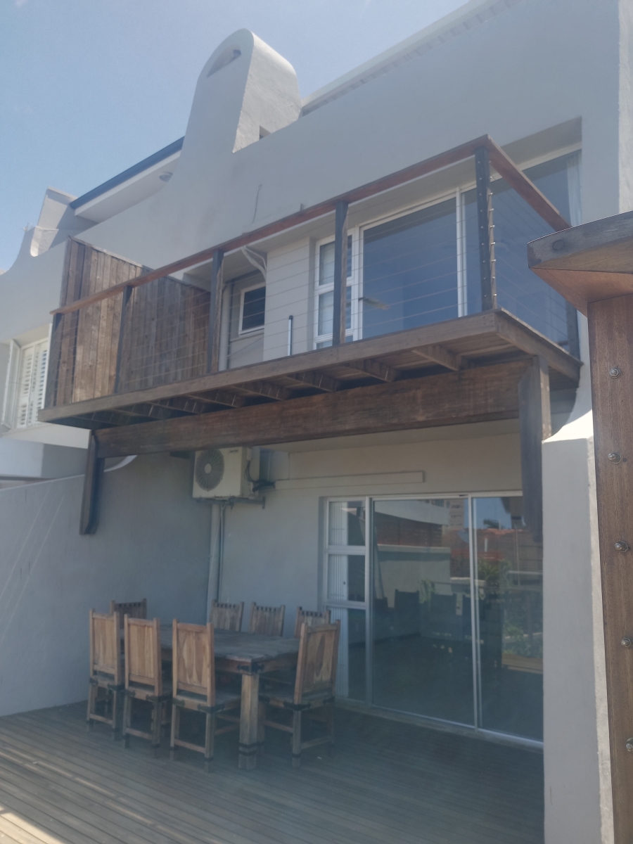 To Let 3 Bedroom Property for Rent in Umhlanga KwaZulu-Natal