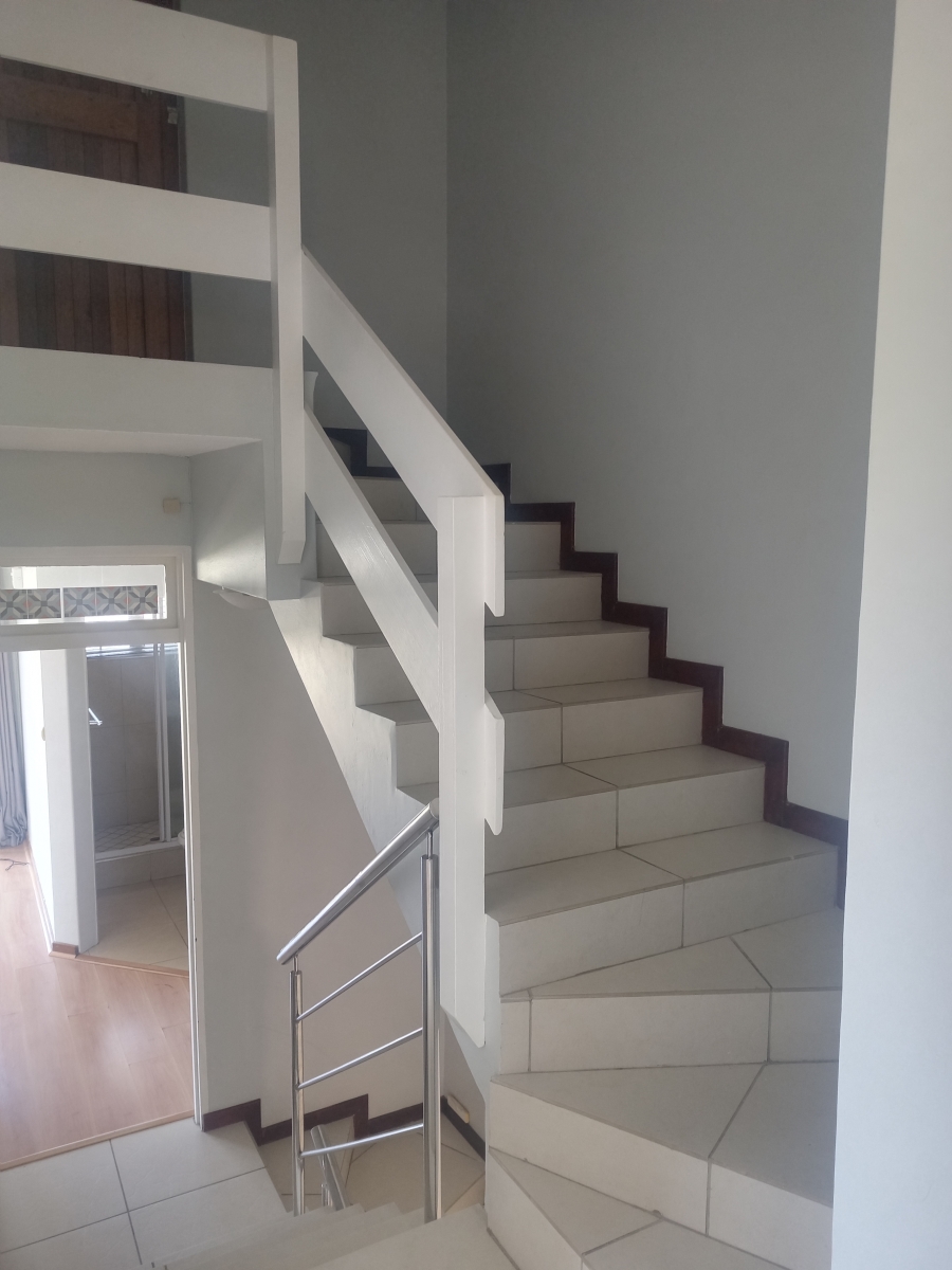 To Let 3 Bedroom Property for Rent in Umhlanga KwaZulu-Natal