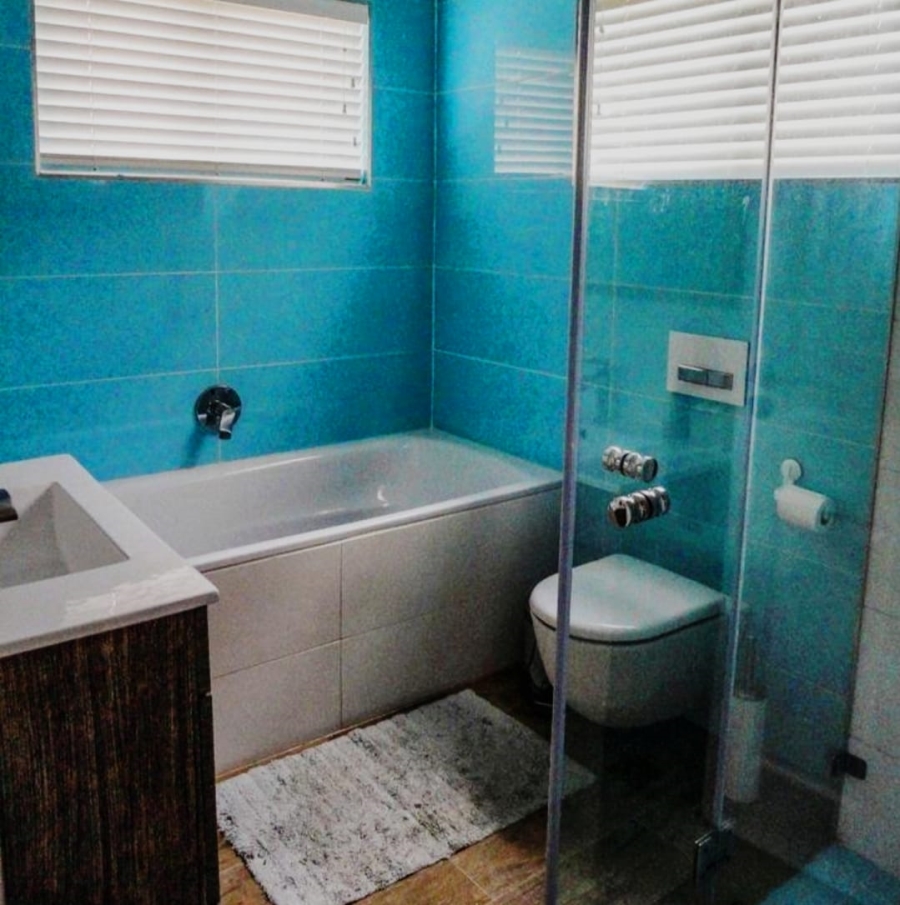 To Let 1 Bedroom Property for Rent in Umhlanga KwaZulu-Natal