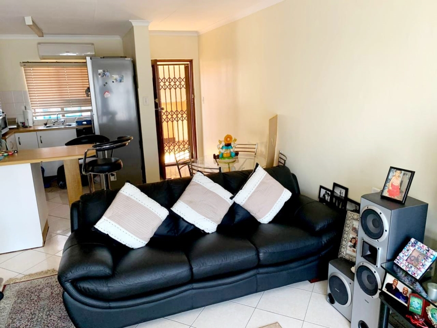 2 Bedroom Property for Sale in Meer En See KwaZulu-Natal