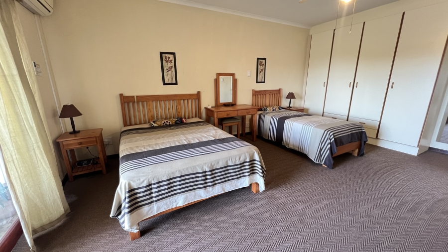 1 Bedroom Property for Sale in Margate KwaZulu-Natal