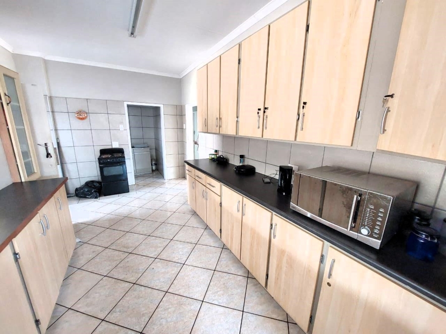 4 Bedroom Property for Sale in Huttenheights KwaZulu-Natal