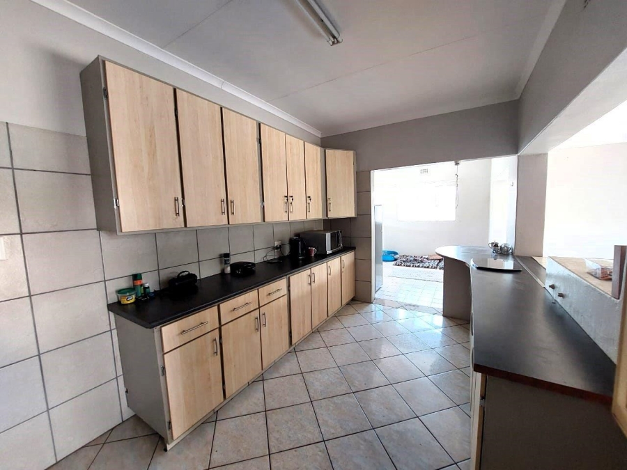 4 Bedroom Property for Sale in Huttenheights KwaZulu-Natal