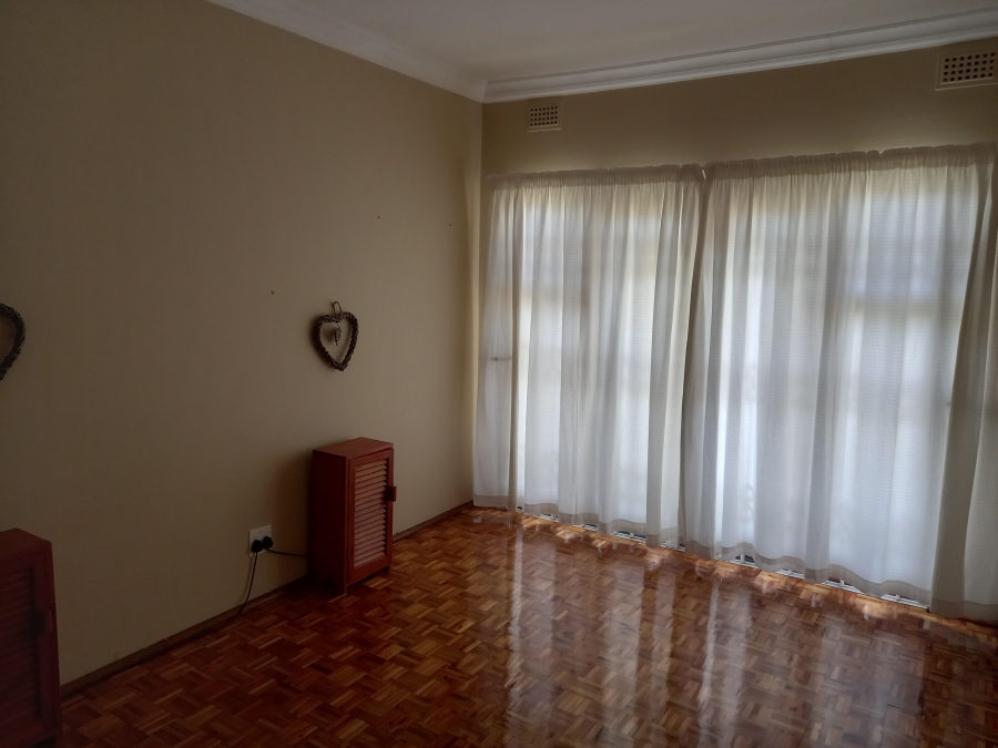 3 Bedroom Property for Sale in St Michaels On Sea KwaZulu-Natal