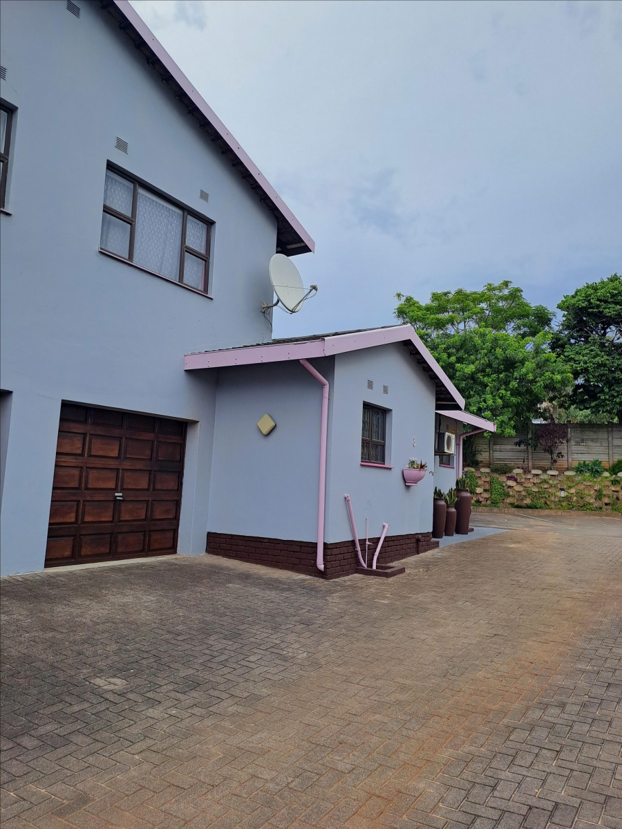 3 Bedroom Property for Sale in Uvongo Beach KwaZulu-Natal