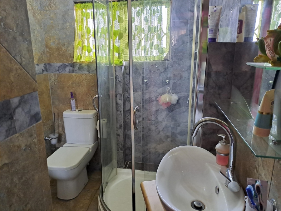 3 Bedroom Property for Sale in Uvongo Beach KwaZulu-Natal