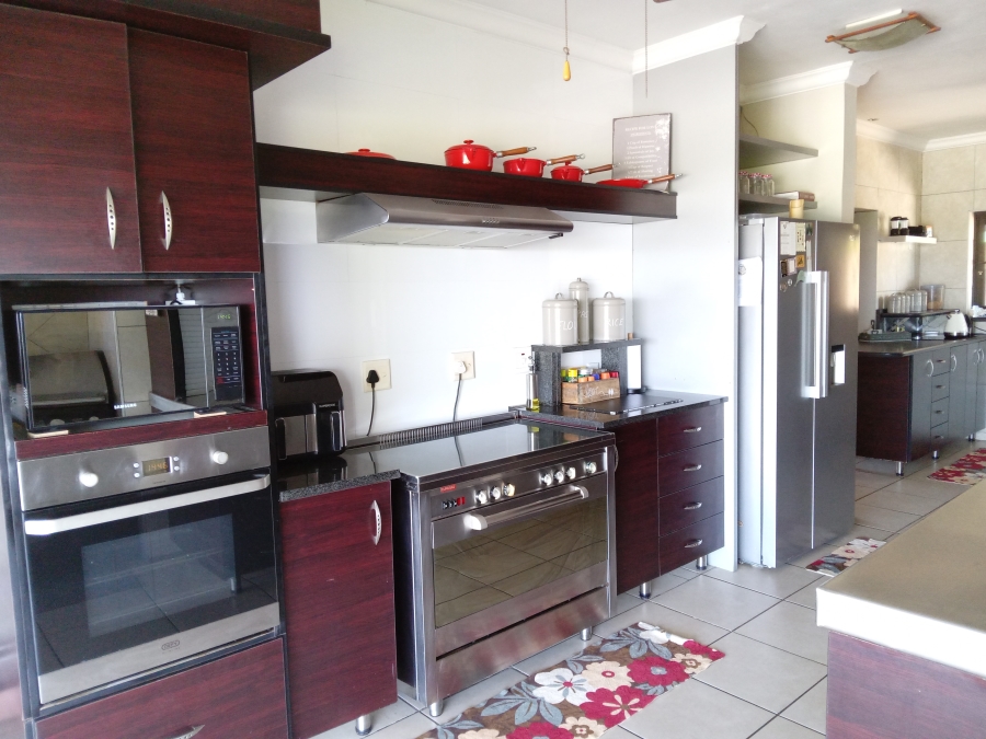 4 Bedroom Property for Sale in Margate KwaZulu-Natal