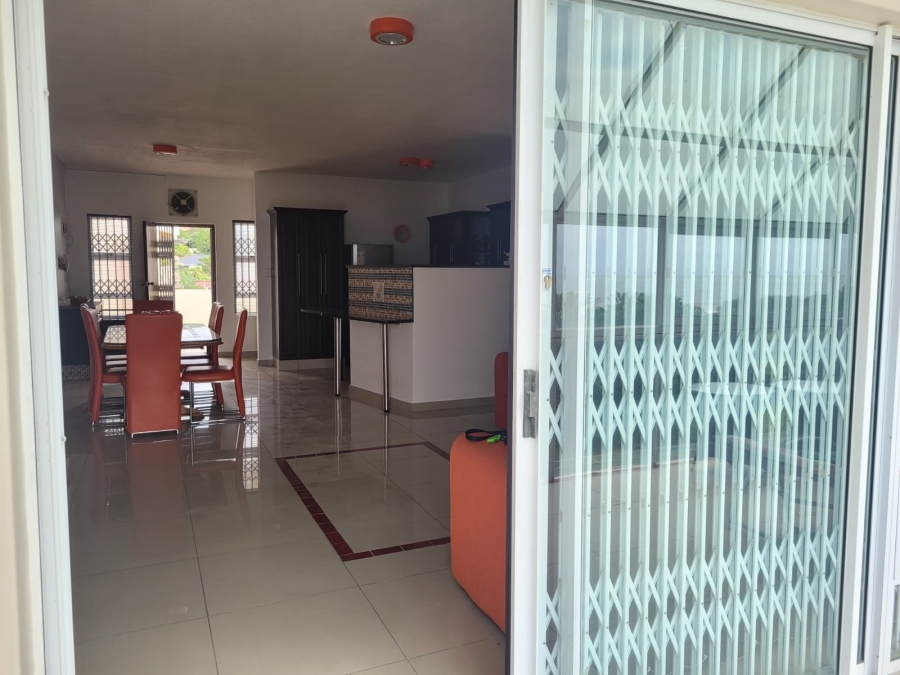 3 Bedroom Property for Sale in St Michaels On Sea KwaZulu-Natal