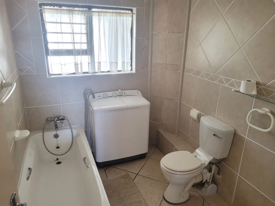 3 Bedroom Property for Sale in Uvongo Beach KwaZulu-Natal