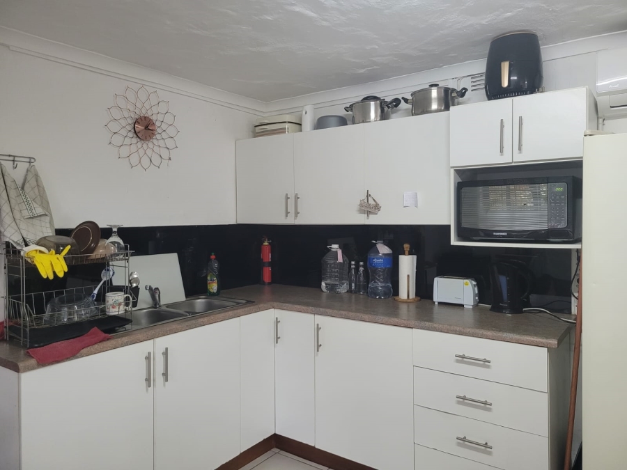 7 Bedroom Property for Sale in Trafalgar KwaZulu-Natal