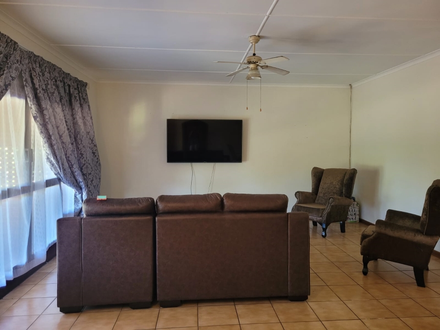 5 Bedroom Property for Sale in Shelly Beach KwaZulu-Natal