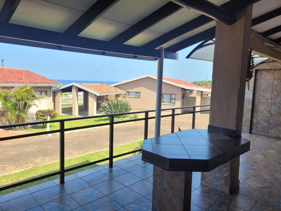 2 Bedroom Property for Sale in Manaba Beach KwaZulu-Natal