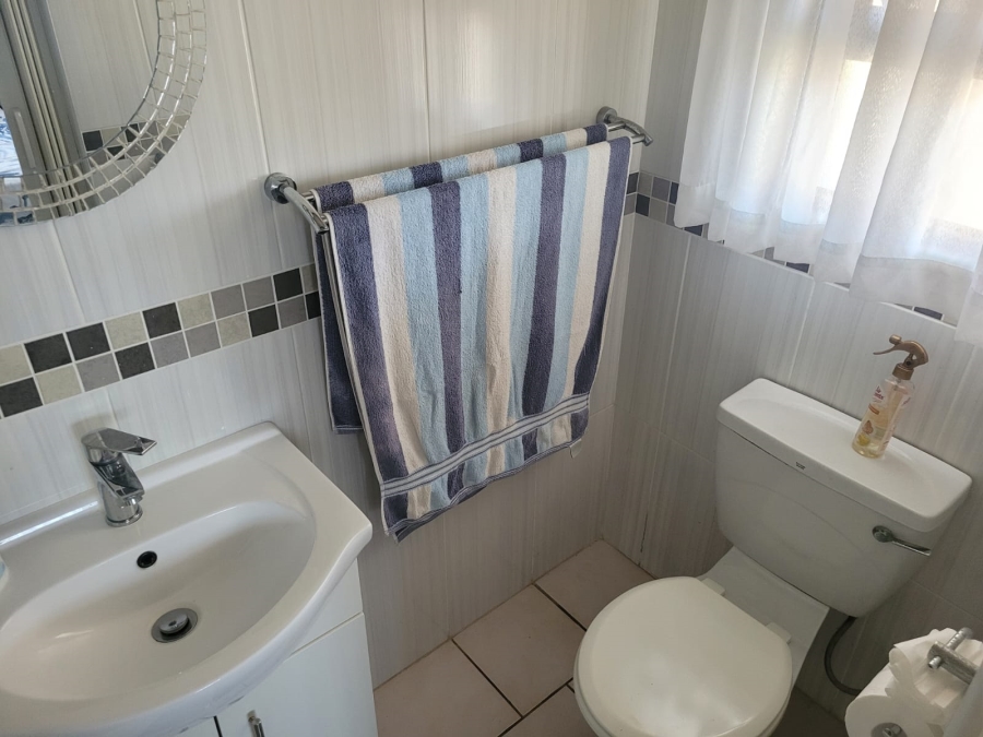 2 Bedroom Property for Sale in Manaba Beach KwaZulu-Natal