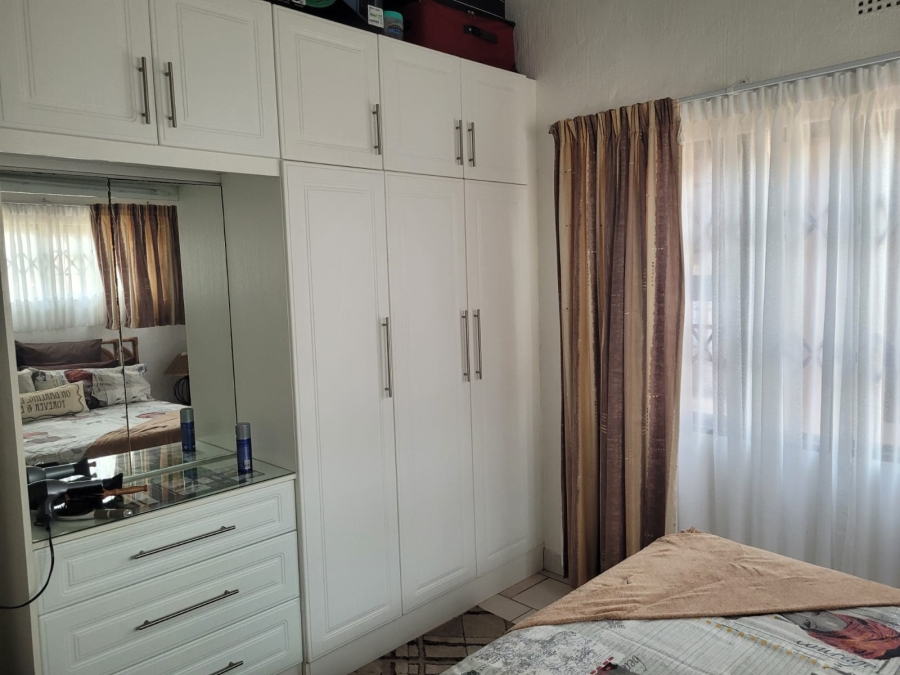 2 Bedroom Property for Sale in Manaba Beach KwaZulu-Natal