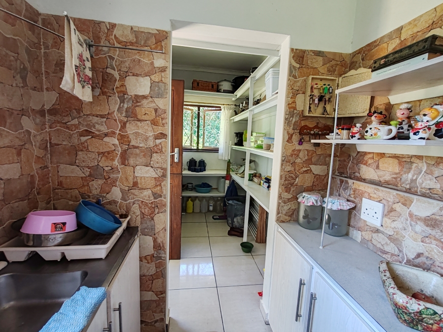 4 Bedroom Property for Sale in Umtentweni KwaZulu-Natal