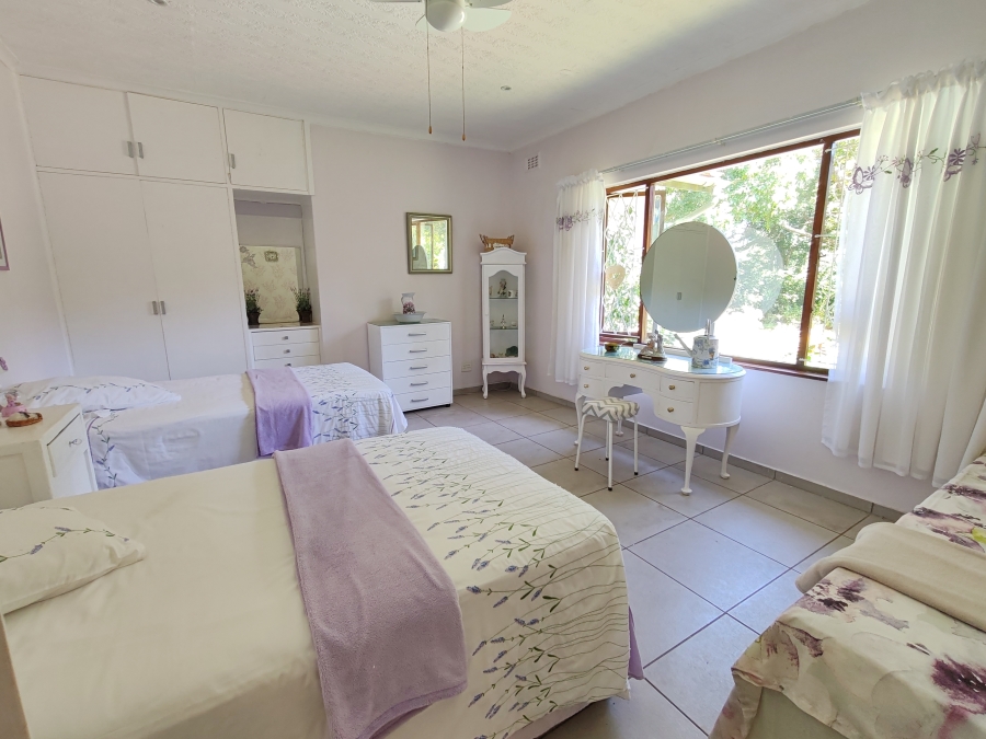 4 Bedroom Property for Sale in Umtentweni KwaZulu-Natal