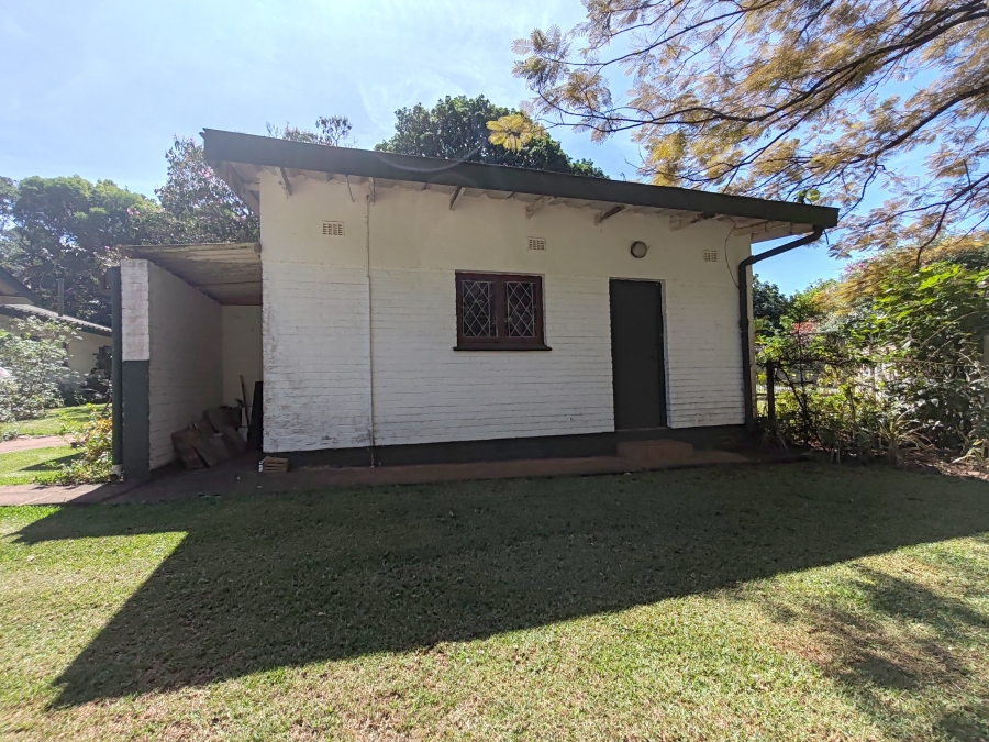 4 Bedroom Property for Sale in Umtentweni KwaZulu-Natal