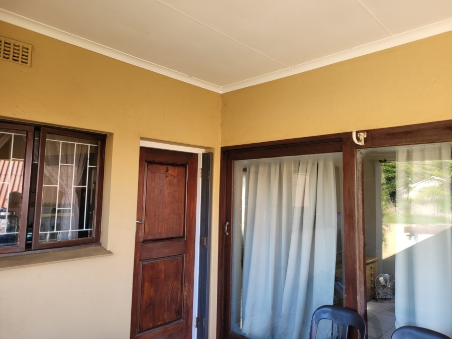 7 Bedroom Property for Sale in St Michaels On Sea KwaZulu-Natal