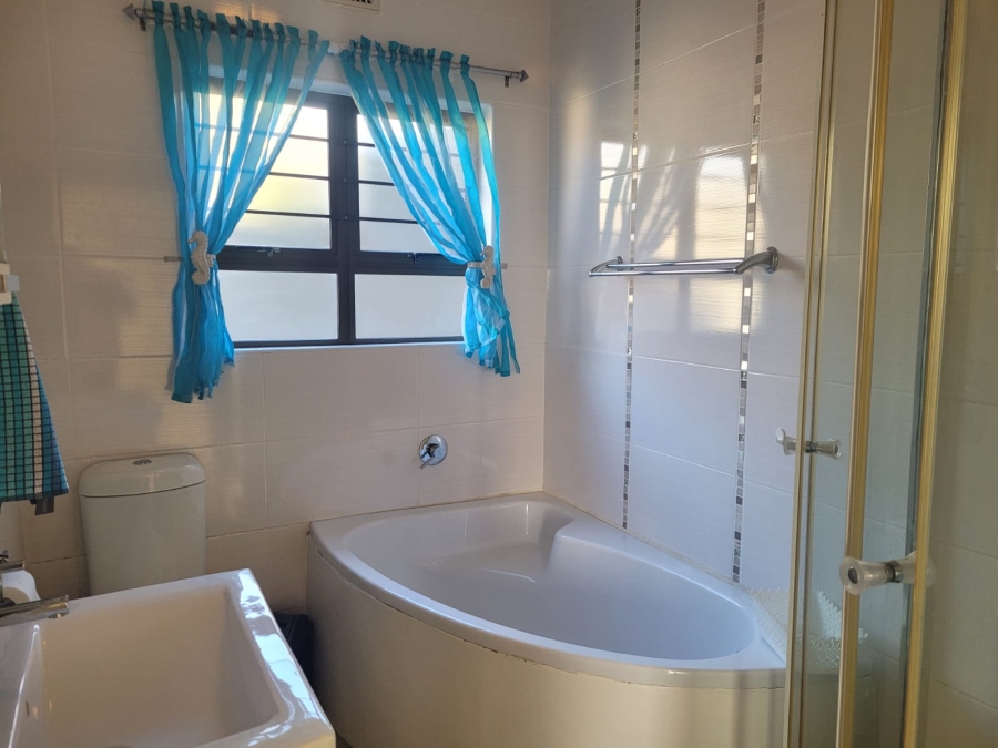 2 Bedroom Property for Sale in Shelly Beach KwaZulu-Natal