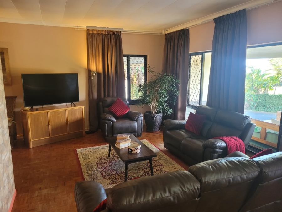 4 Bedroom Property for Sale in Uvongo Beach KwaZulu-Natal