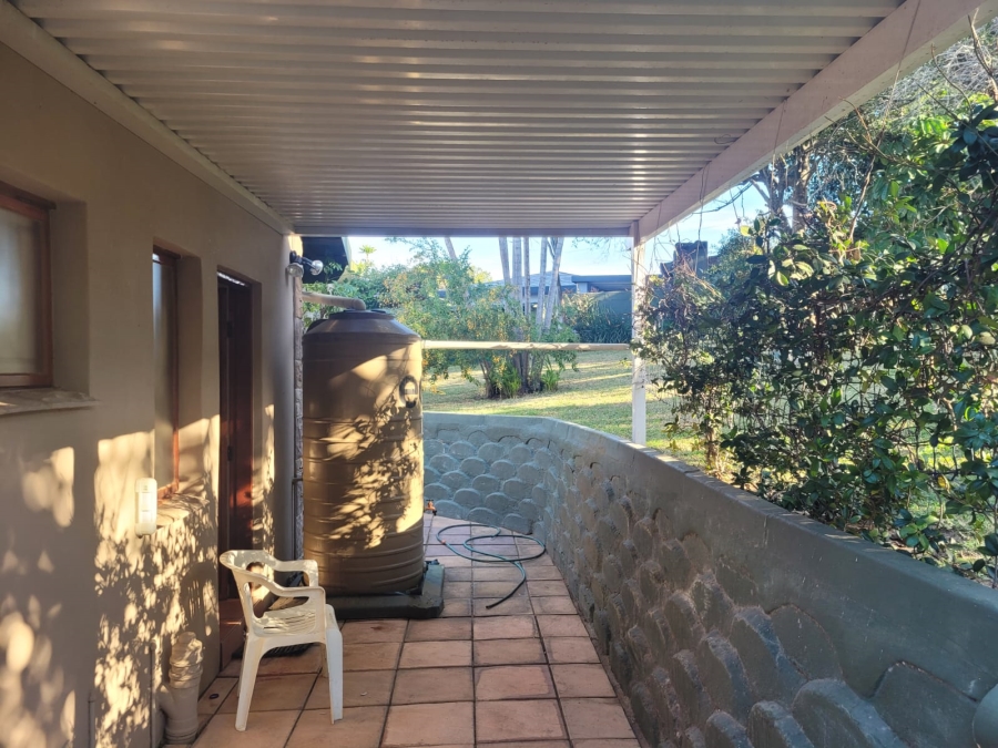 4 Bedroom Property for Sale in Uvongo Beach KwaZulu-Natal