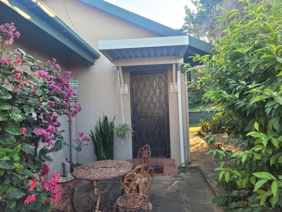 4 Bedroom Property for Sale in Uvongo Beach KwaZulu-Natal