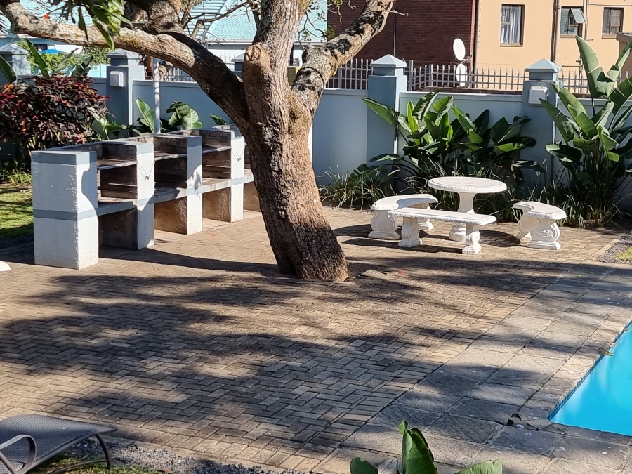 4 Bedroom Property for Sale in Manaba Beach KwaZulu-Natal