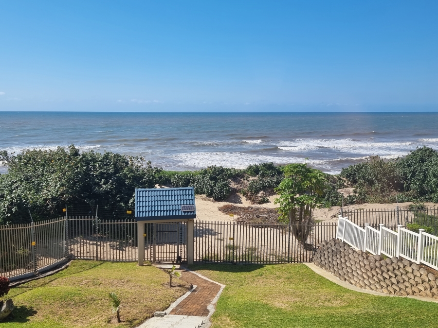 2 Bedroom Property for Sale in Manaba Beach KwaZulu-Natal