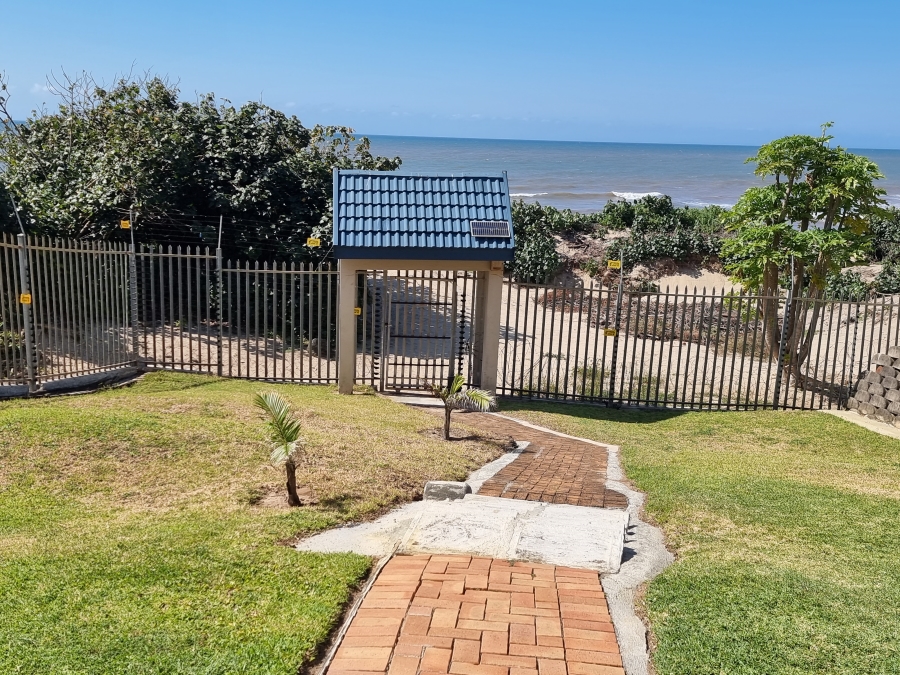 2 Bedroom Property for Sale in Manaba Beach KwaZulu-Natal